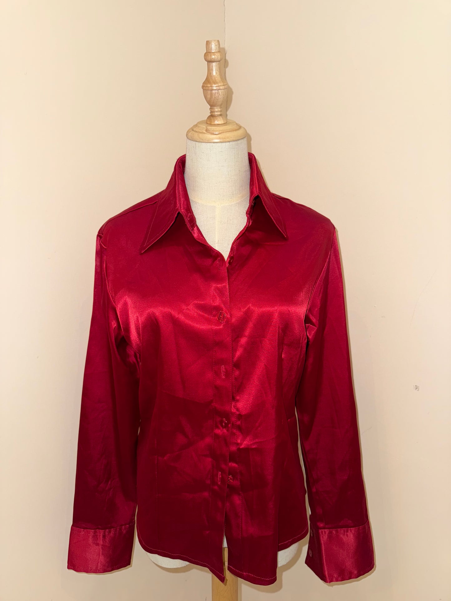 Satin button up top (S-M)